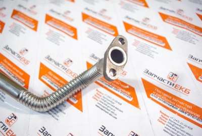 3287570 Трубка слива масла с турбины Трубка обратки CONNECTION TUR OIL DRAIN Cummins ISBe, ISDe Взаимозаменяемые номера:  3288410, 4894943, 3287571, 4897126